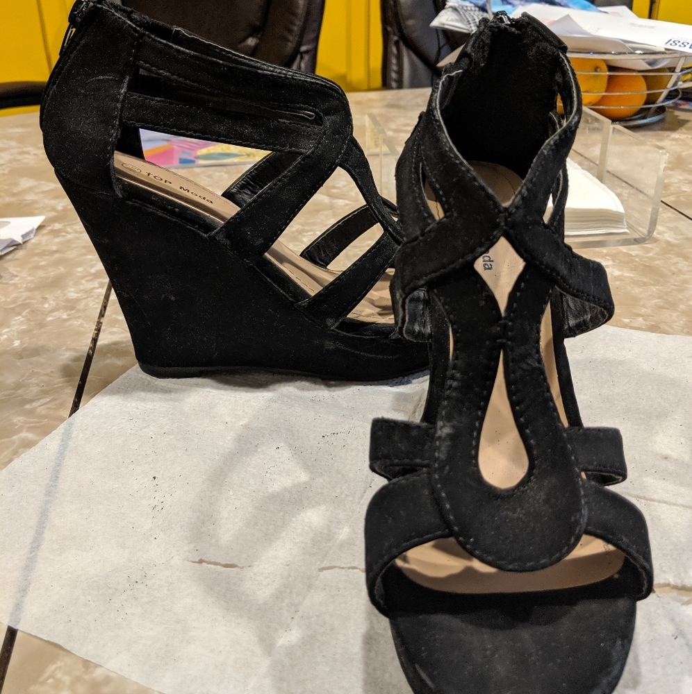 Top Moda strappy black wedge sandals